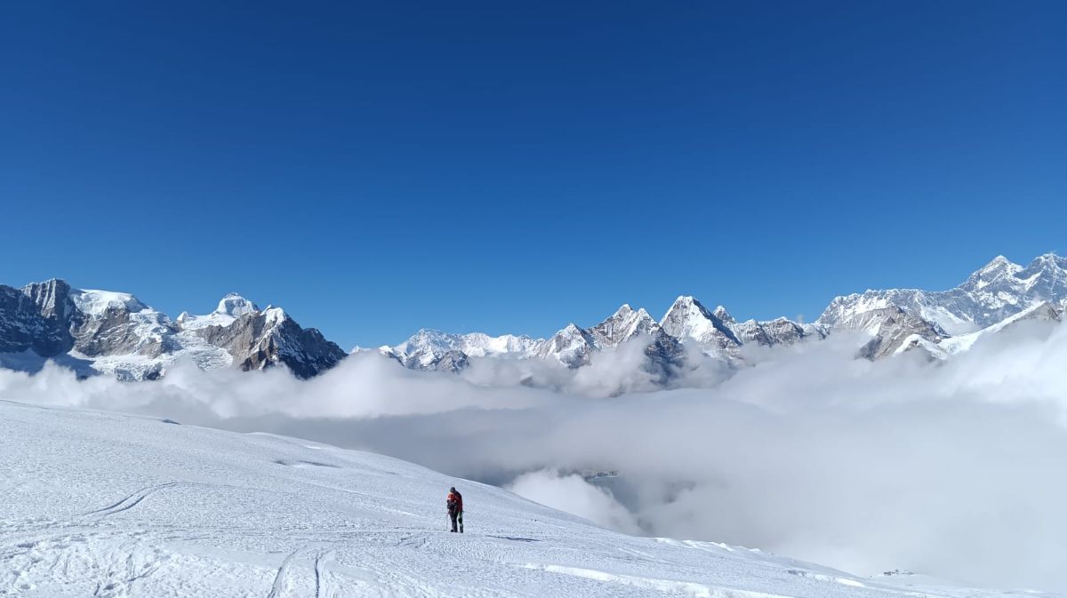 Snow-covered path during Mera Peak trek in winter season